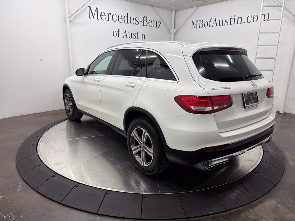 Used 2018 Mercedes-Benz GLC 300 4MATIC image 5