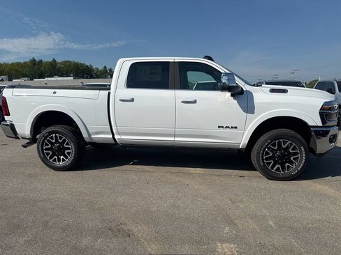 New 2026 RAM 2500 Limited AWD/4WD image 6