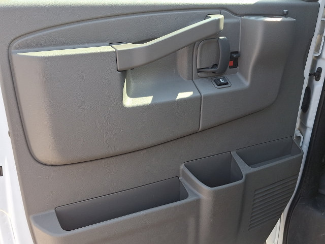 Used 2025 GMC Savana 2500 w/ Driver Convenience Package RWD image 23