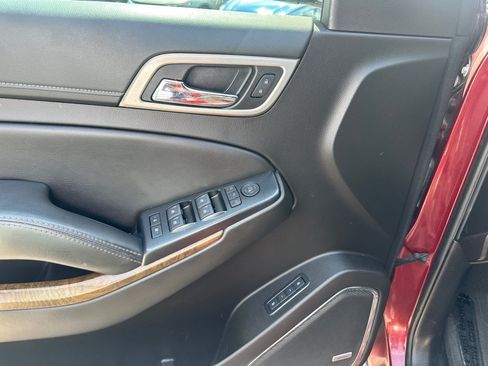 Used 2019 GMC Yukon XL Denali RWD image 12