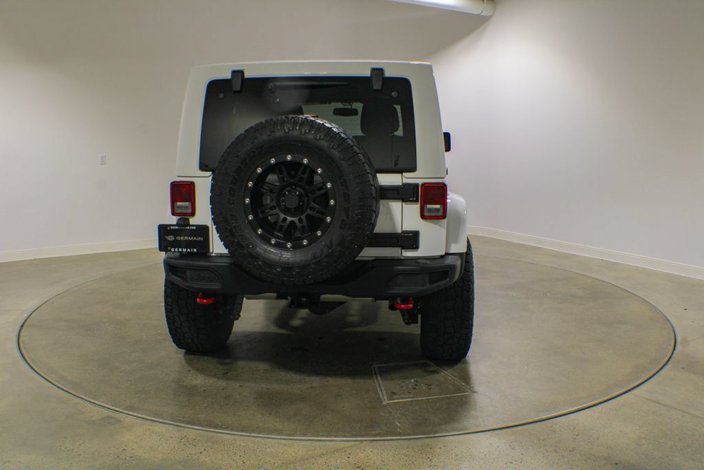 Used 2017 Jeep Wrangler Unlimited Rubicon AWD/4WD image 5