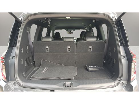 Used 2026 Nissan Armada PRO-4X AWD/4WD image 17