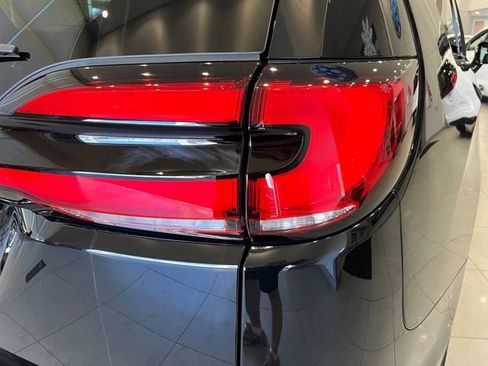 New 2026 Chrysler Pacifica Select image 12