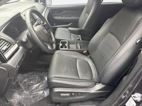 Used 2021 Honda Odyssey Touring image 11