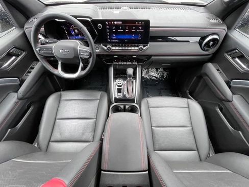 Used 2023 Chevrolet Colorado Z71 w/ Z71 Convenience Package 2 image 10