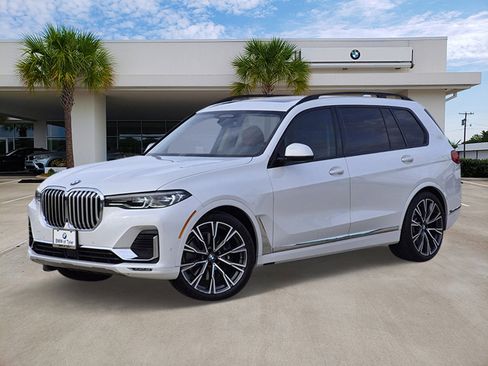 Certified 2022 BMW X7 xDrive40i w/ Premium Package image 1