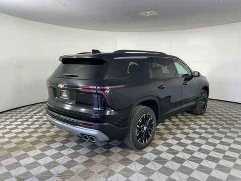 Certified 2025 Chevrolet Traverse LT w/ Sun and Wheel Package image 23