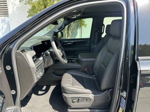 Used 2026 Chevrolet Tahoe RST w/ Comfort Package AWD/4WD image 2