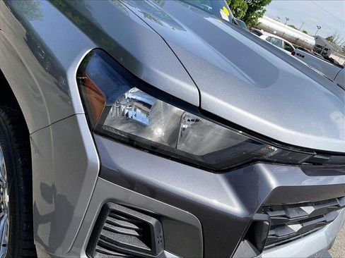 Used 2023 Chevrolet Colorado LT AWD/4WD image 31