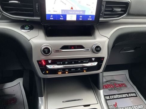 Used 2021 Ford Explorer XLT w/ Equipment Group 202A image 20