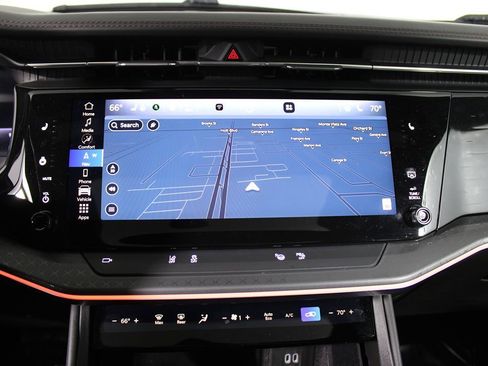 Used 2025 Jeep Wagoneer S Limited image 15