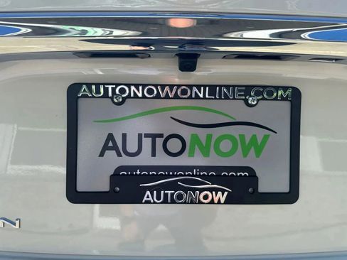 Used 2016 Toyota Avalon XLE Premium image 7