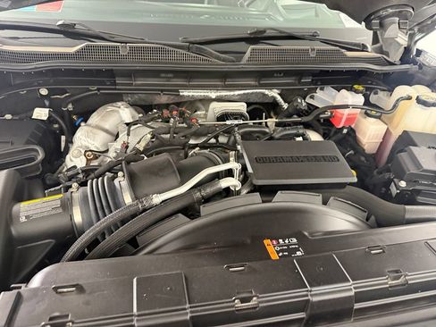 Used 2024 Chevrolet Silverado 3500 High Country w/ Technology Package AWD/4WD image 35