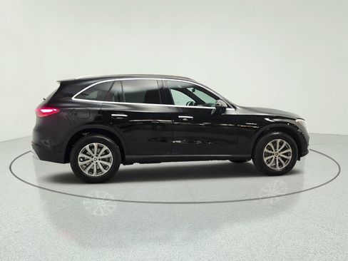 Certified 2026 Mercedes-Benz GLC 300 image 4