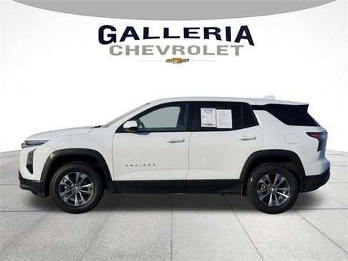 Used 2025 Chevrolet Equinox LT image 4