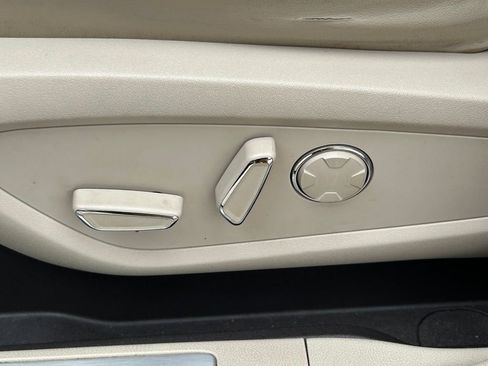 Used 2019 Lincoln MKC Reserve w/ MKC Climate Package image 25