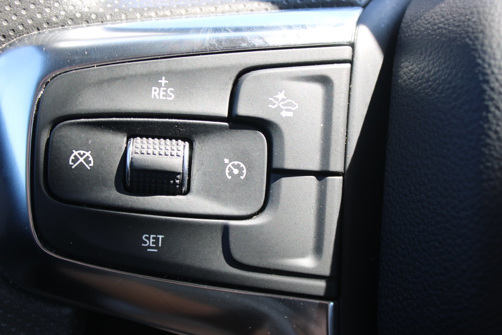 Used 2025 Chevrolet Blazer LT FWD image 35