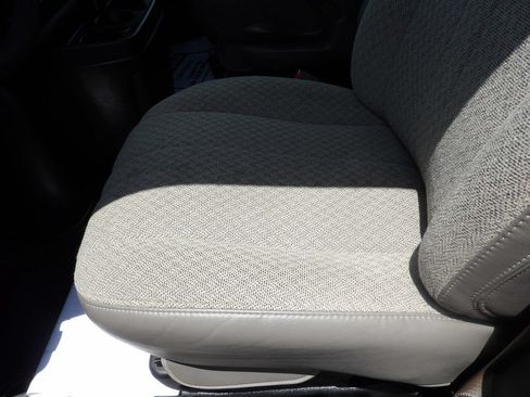 Used 2025 Chevrolet Express 3500 LS RWD image 18