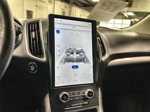 Used 2024 Ford Edge SEL image 32