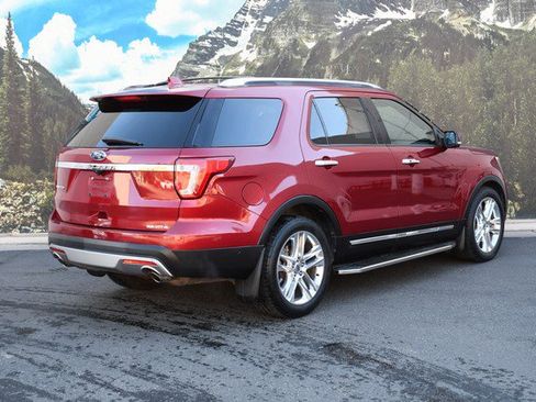 Used 2017 Ford Explorer Limited w/ Equipment Group 301A image 3