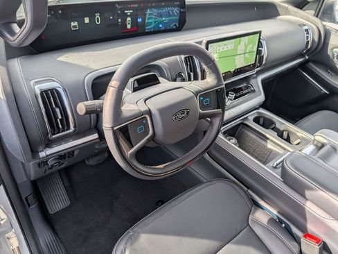 New 2025 Ford Expedition Platinum w/ Stealth Performance Package image 21