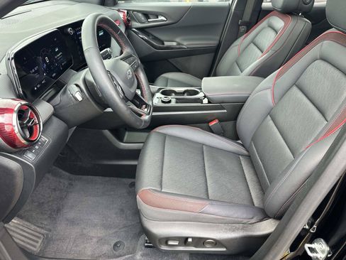 Certified 2025 Chevrolet Equinox RS w/ Convenience Package III AWD/4WD image 19