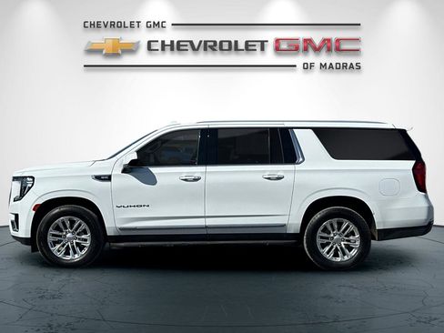 Used 2023 GMC Yukon XL SLT image 6