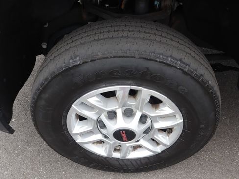 Used 2023 GMC Sierra 2500 SLE AWD/4WD image 12