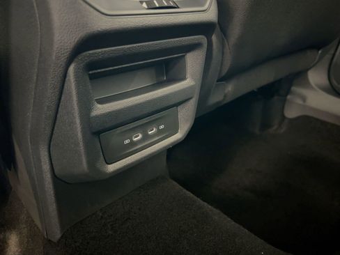 New 2026 Volkswagen Taos SE image 31