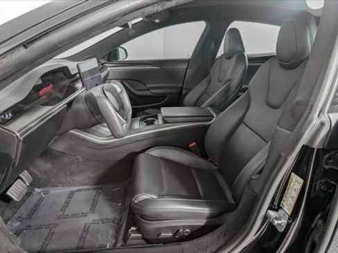 Used 2021 Tesla Model S Plaid image 13