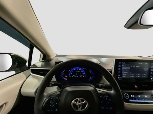 Used 2021 Toyota Corolla LE w/ Carpet Mat Package (TMS) FWD image 7