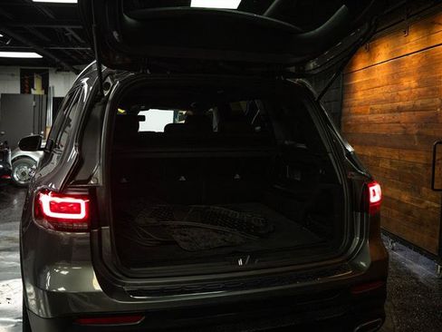 Used 2022 Mercedes-Benz GLB 250 image 7