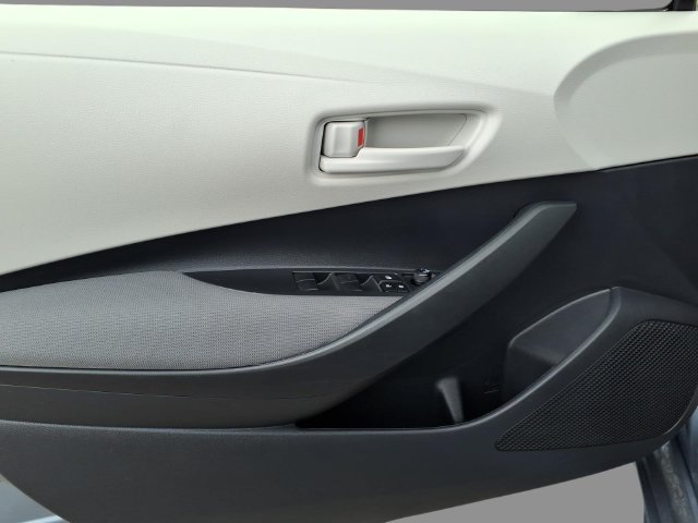 Used 2024 Toyota Corolla LE FWD image 13