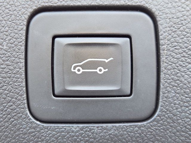 Used 2024 Buick Encore GX Avenir w/ Avenir Convenience Package FWD image 19