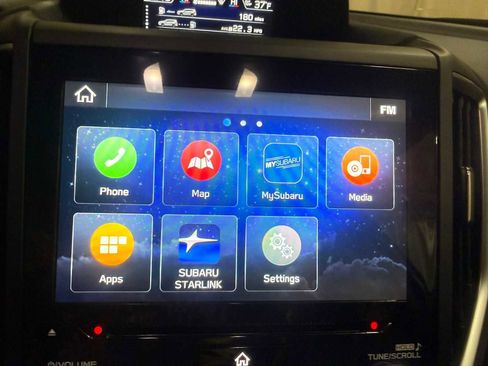 Used 2023 Subaru Forester Limited image 32