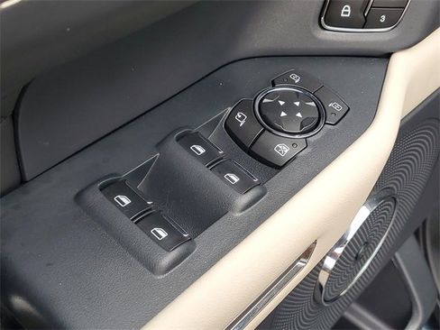 Certified 2022 Ford Expedition Platinum image 10