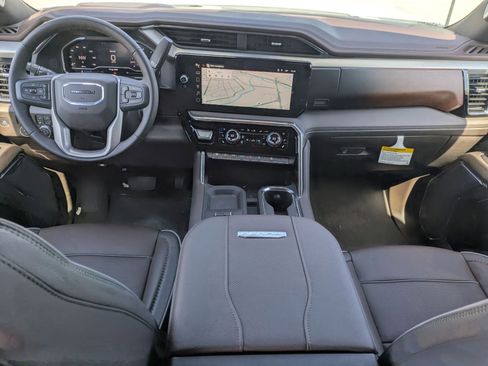 New 2025 GMC Sierra 2500 Denali w/ Denali Reserve Package image 24