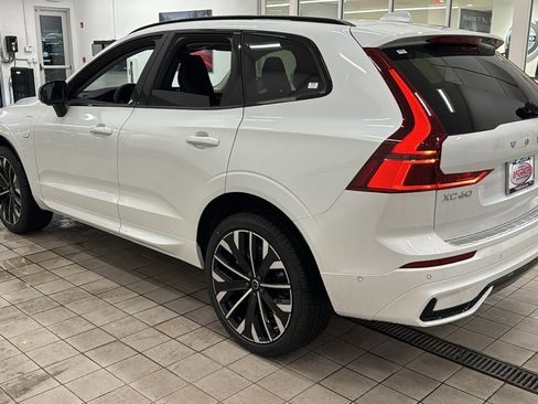 New 2026 Volvo XC60 T8 Ultra w/ Protection Package Premier AWD/4WD image 7