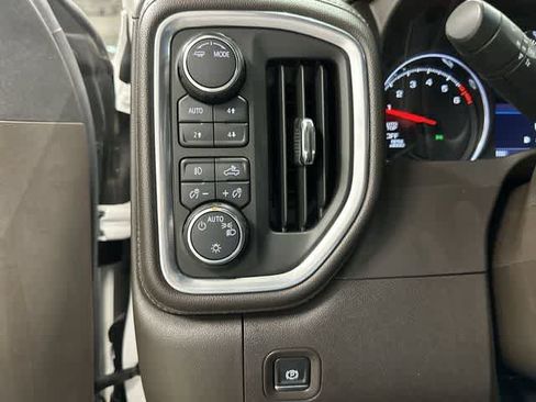Used 2020 Chevrolet Silverado 1500 LT Trail Boss AWD/4WD image 19