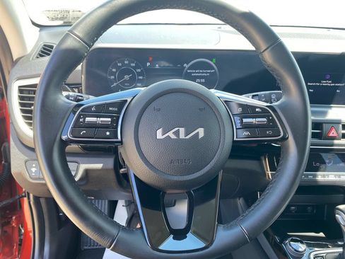 Used 2024 Kia Seltos S AWD/4WD image 21