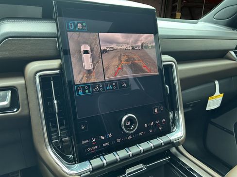 Used 2026 GMC Yukon Denali Ultimate AWD/4WD image 25