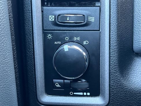 Used 2017 RAM 1500 Tradesman w/ Power & Remote Entry Group image 26