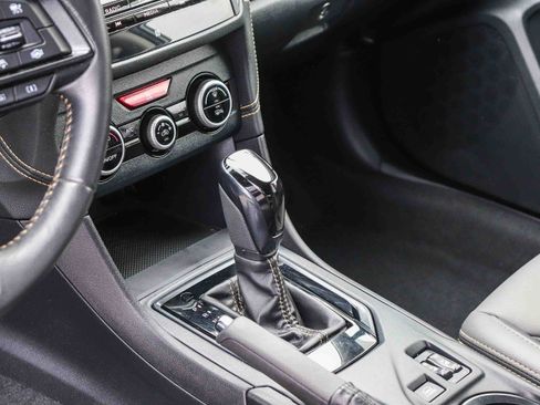 Used 2021 Subaru Crosstrek 2.5i Sport w/ Moonroof Package AWD/4WD image 21