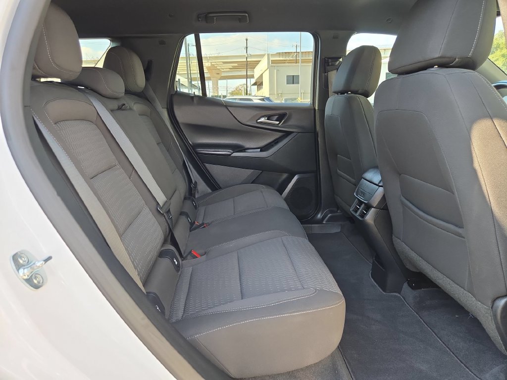 Used 2026 Chevrolet Equinox LT FWD image 31