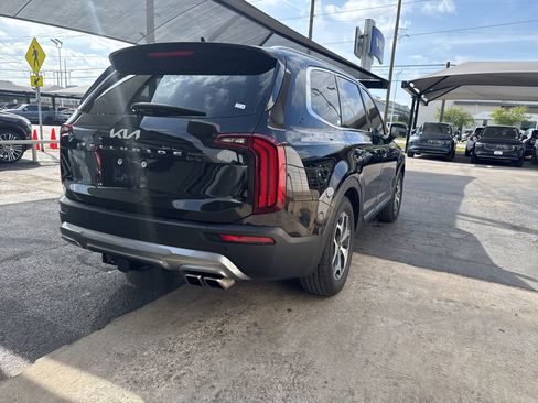 Used 2022 Kia Telluride EX w/ Towing Package image 5