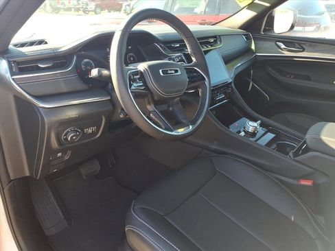 New 2025 Jeep Grand Cherokee L Overland w/ Trailer Tow Package image 11