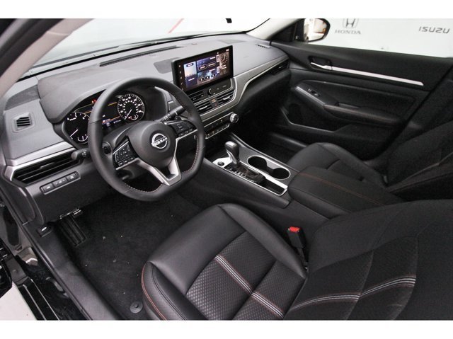 New 2026 Nissan Altima 2.5 SR FWD image 13