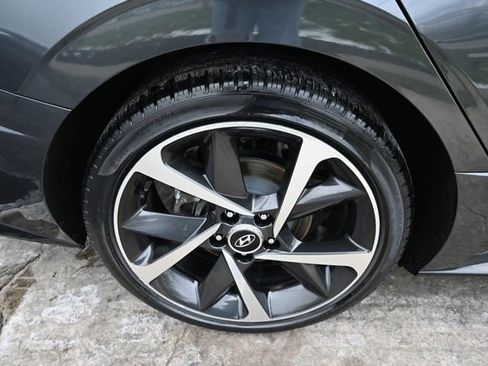 Used 2023 Hyundai Sonata SEL Plus image 12