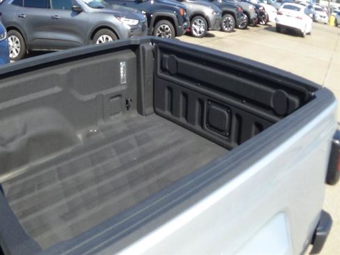 Certified 2023 Jeep Gladiator Sport image 10