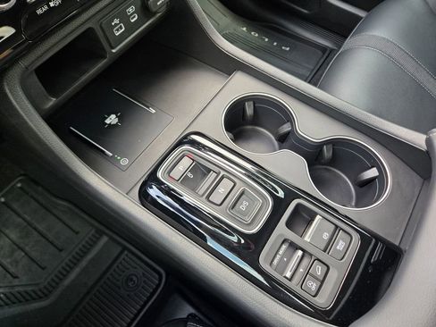 Certified 2025 Honda Pilot EX-L image 27